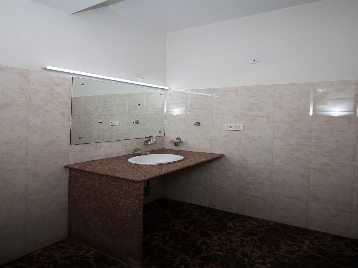 Oyo 1143 Hotel Rdb Palace Jaipur Ngoại thất bức ảnh